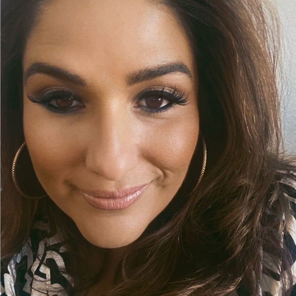 Meet your Posher, Brie - Picture 3 of 3